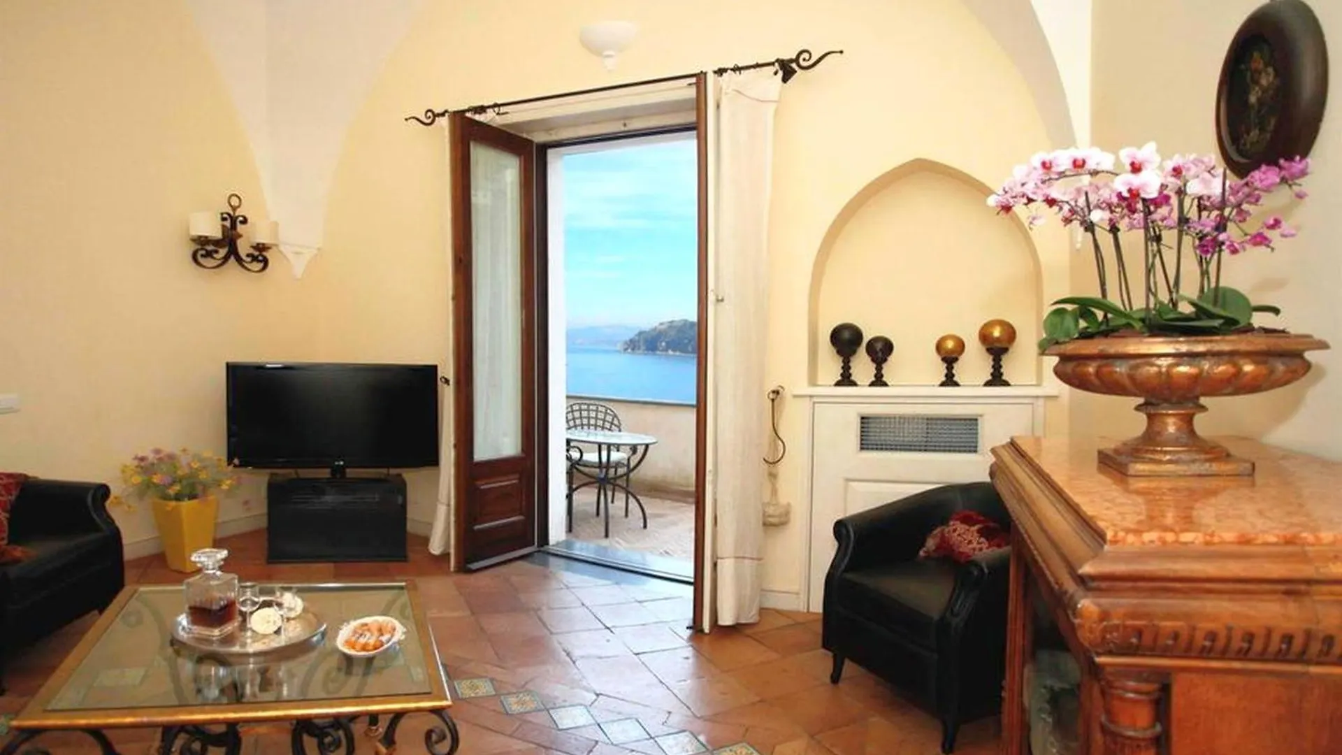 Splendid And Bright Villa Anatoli